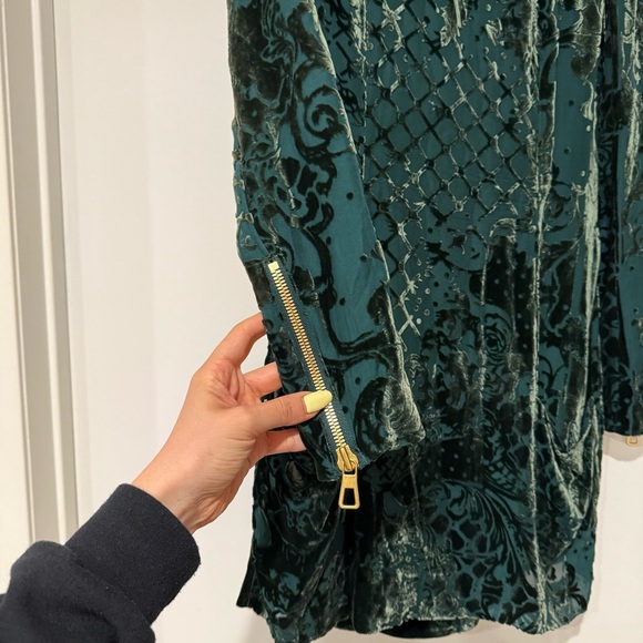 Balmain X H&M Green Velvet Dress - Picture 3 of 8
